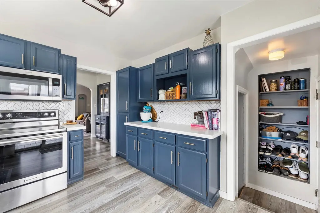 1955 Wall Street Butte MT 59701