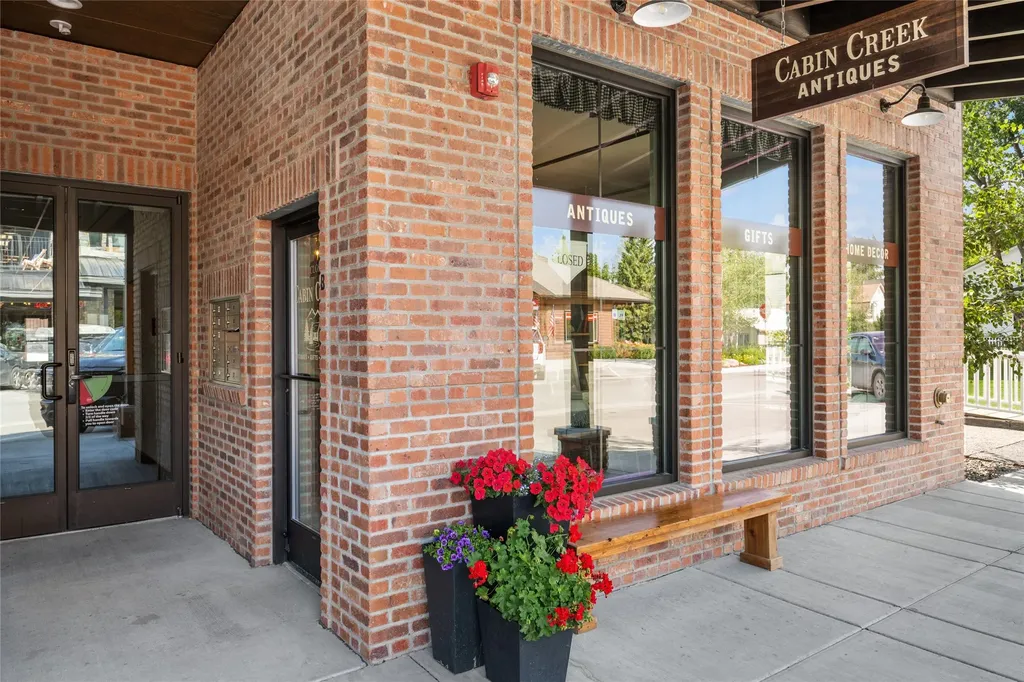 325 Central Avenue Whitefish MT 59937