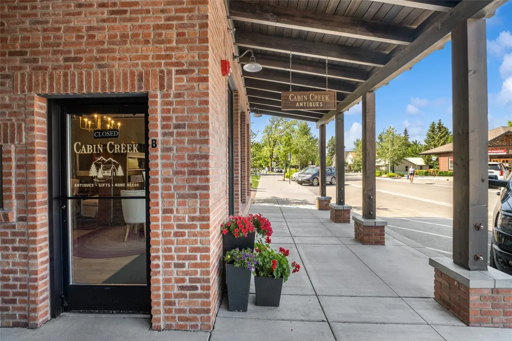 325 Central Avenue Whitefish MT 59937
