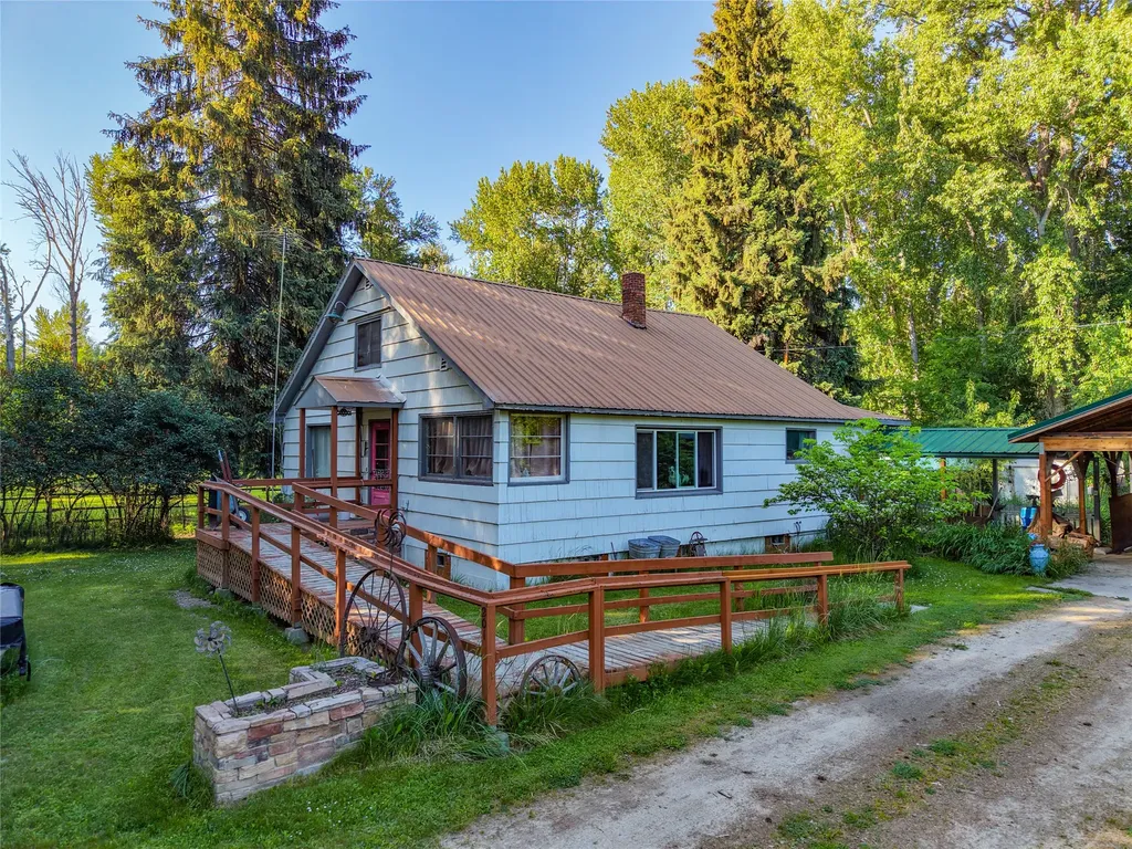 201 N 10th Street Troy MT 59935