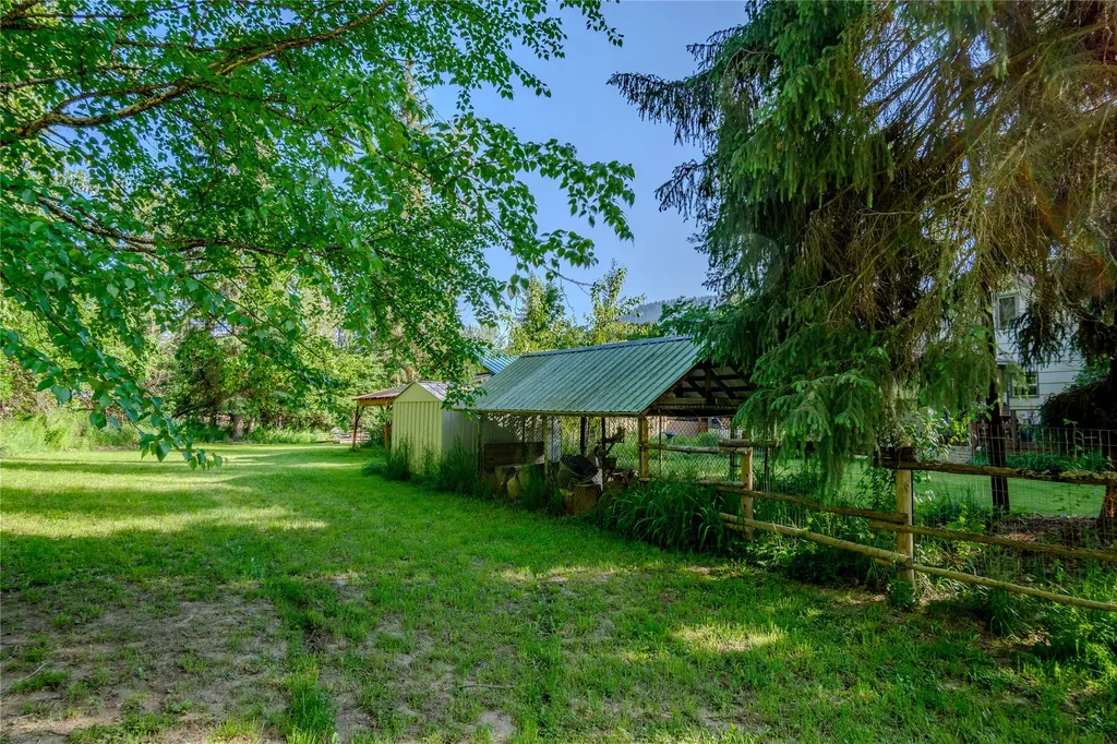 201 N 10th Street Troy MT 59935