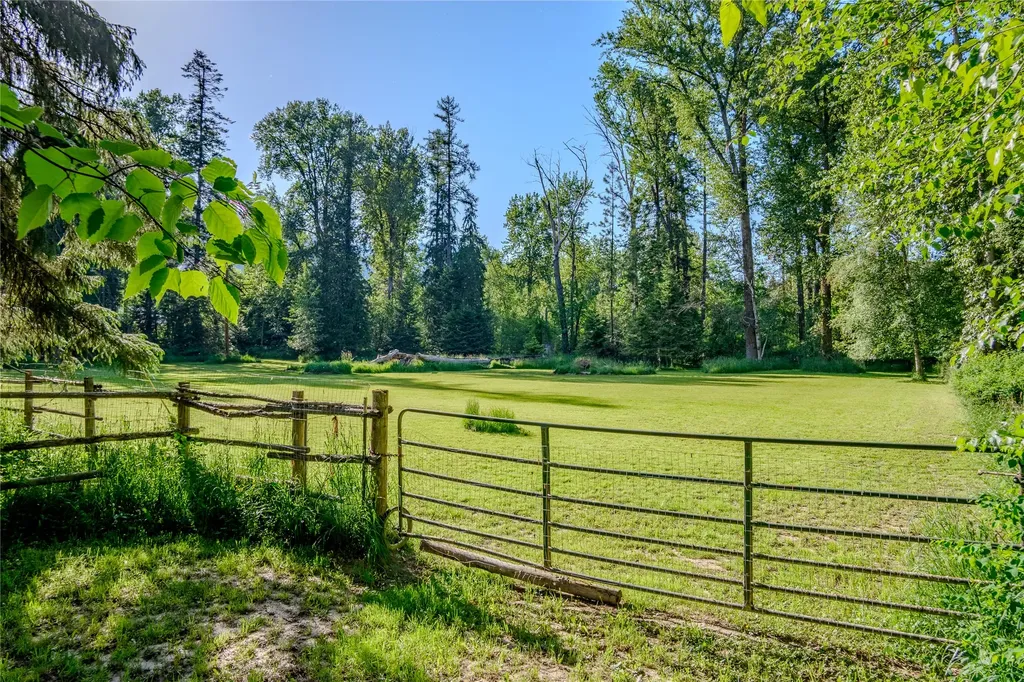 201 N 10th Street Troy MT 59935