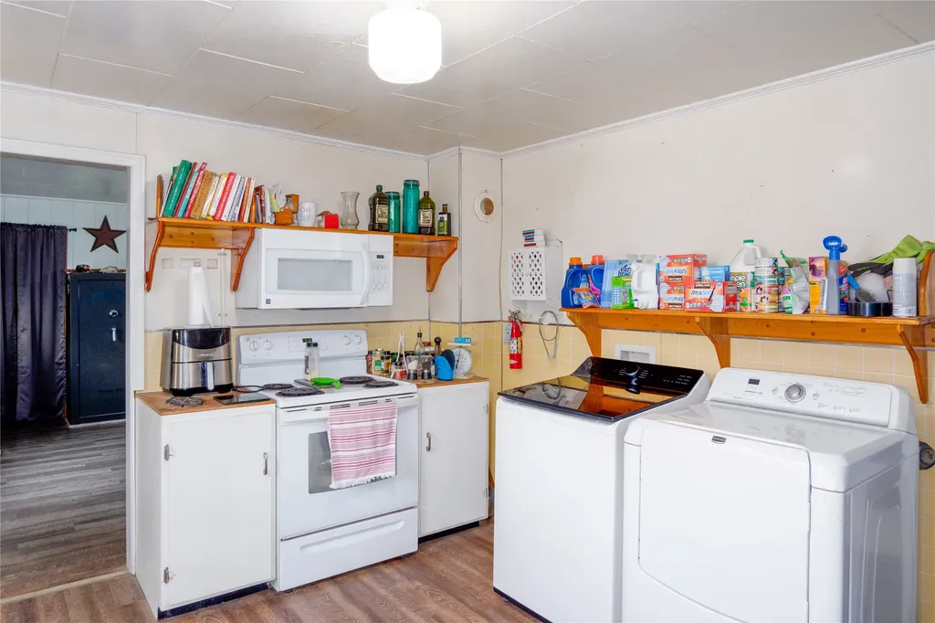 201 N 10th Street Troy MT 59935