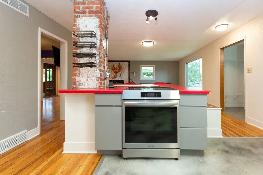 1732 Defoe Street Missoula MT 59802