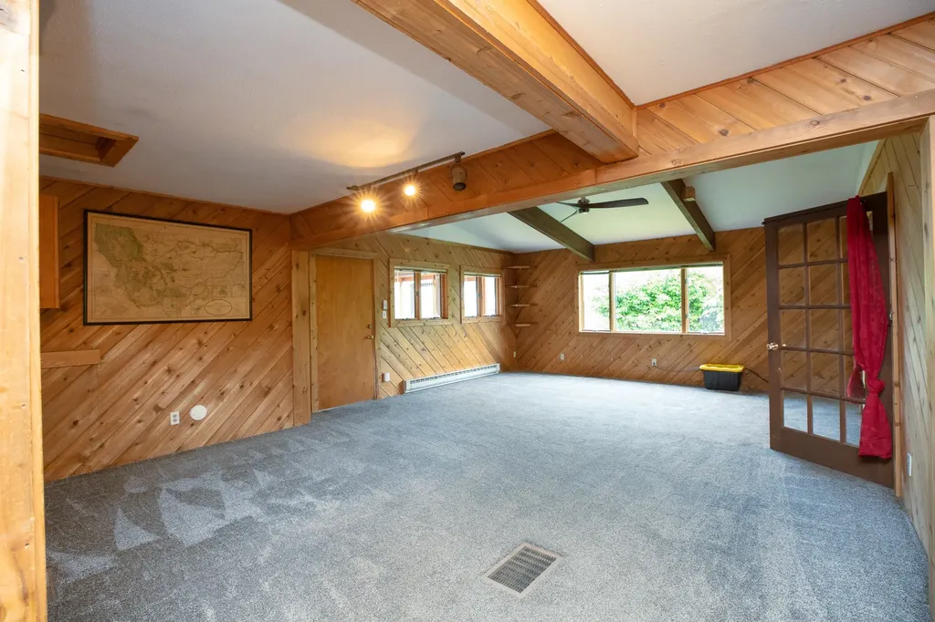 1732 Defoe Street Missoula MT 59802