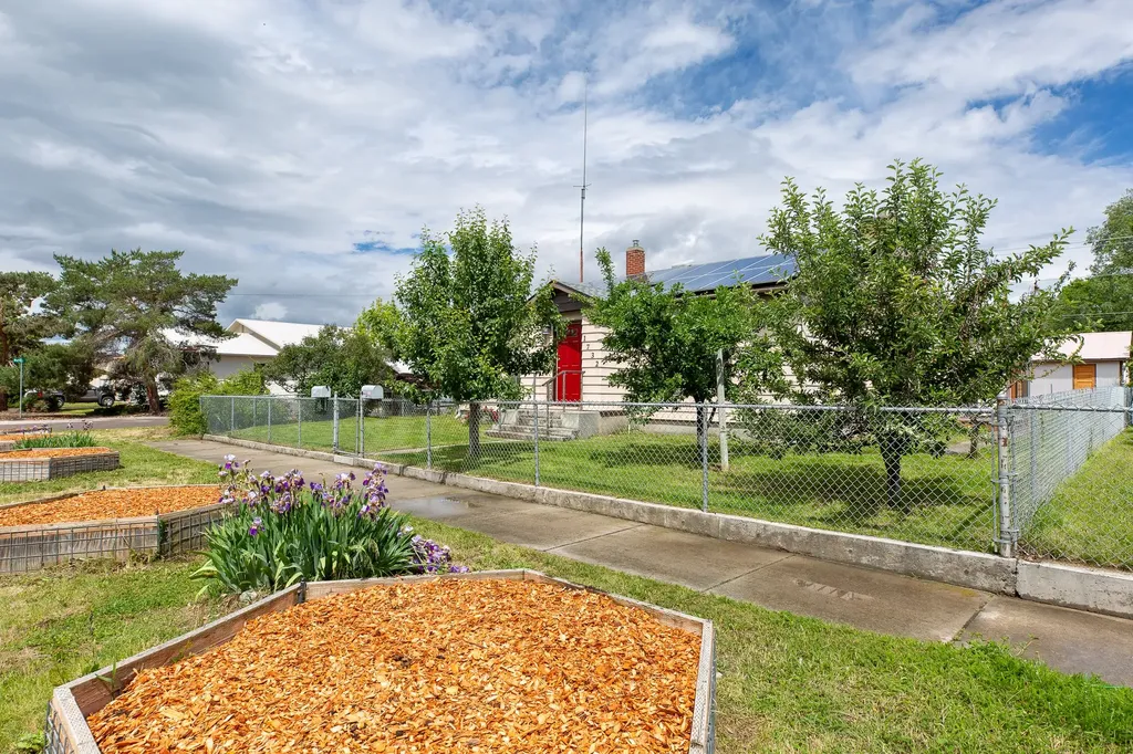 1732 Defoe Street Missoula MT 59802