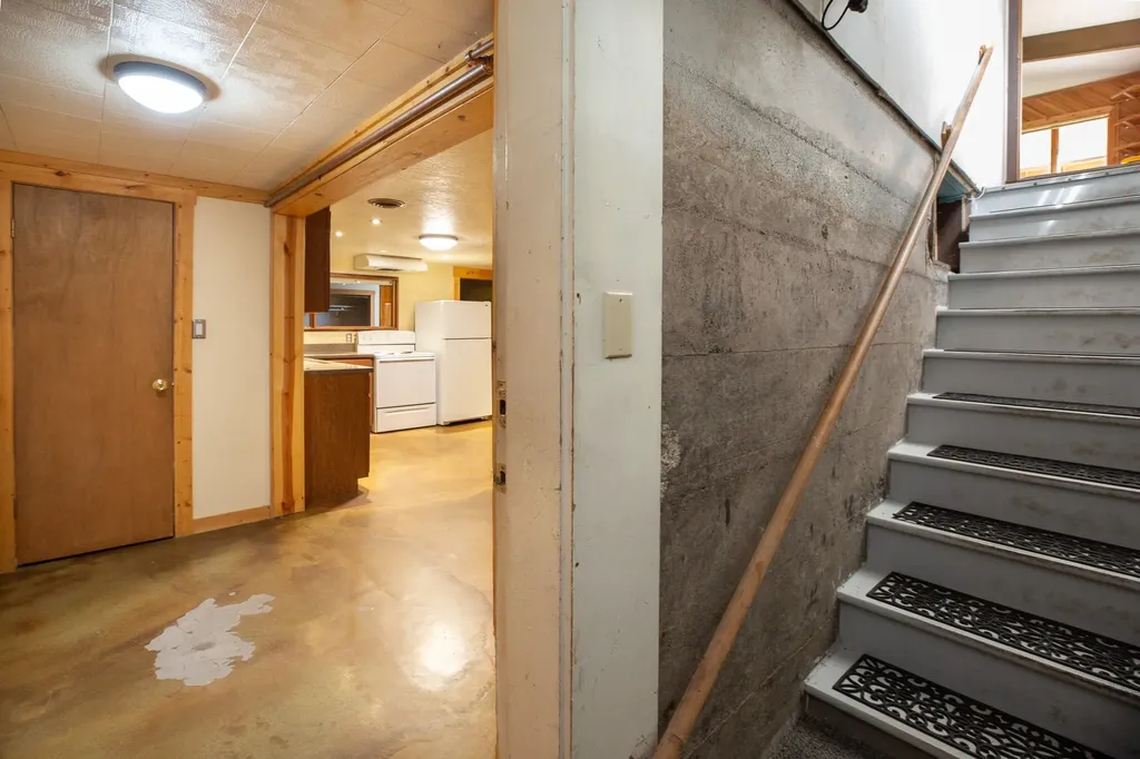 1732 Defoe Street Missoula MT 59802