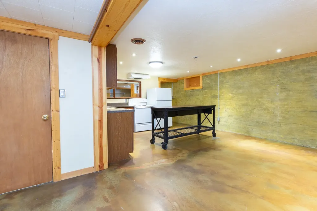 1732 Defoe Street Missoula MT 59802