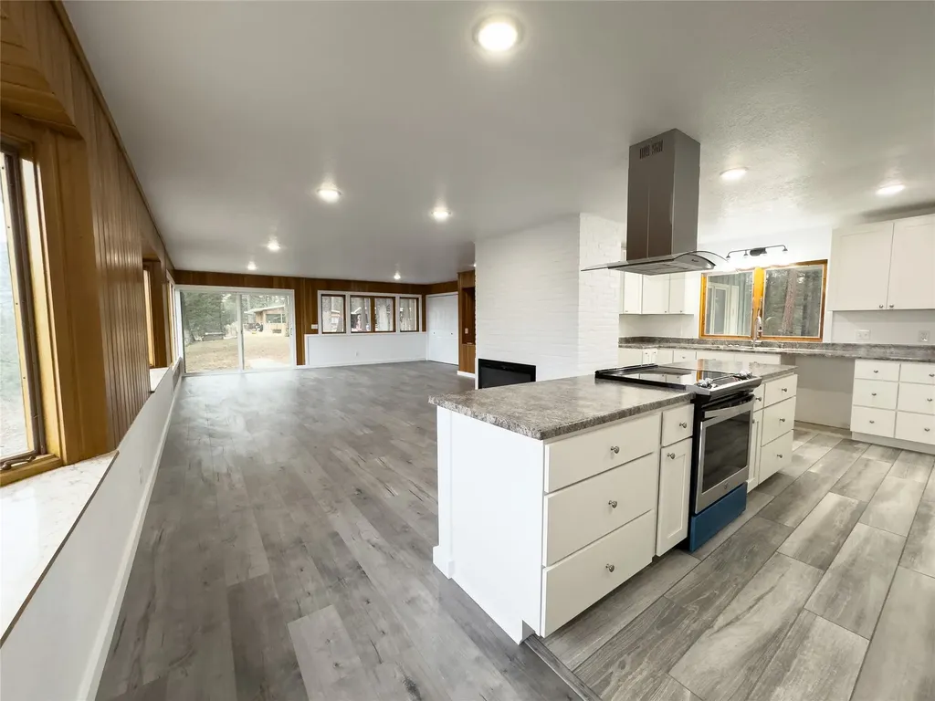 1497 Kootenai River Road Libby MT 59923