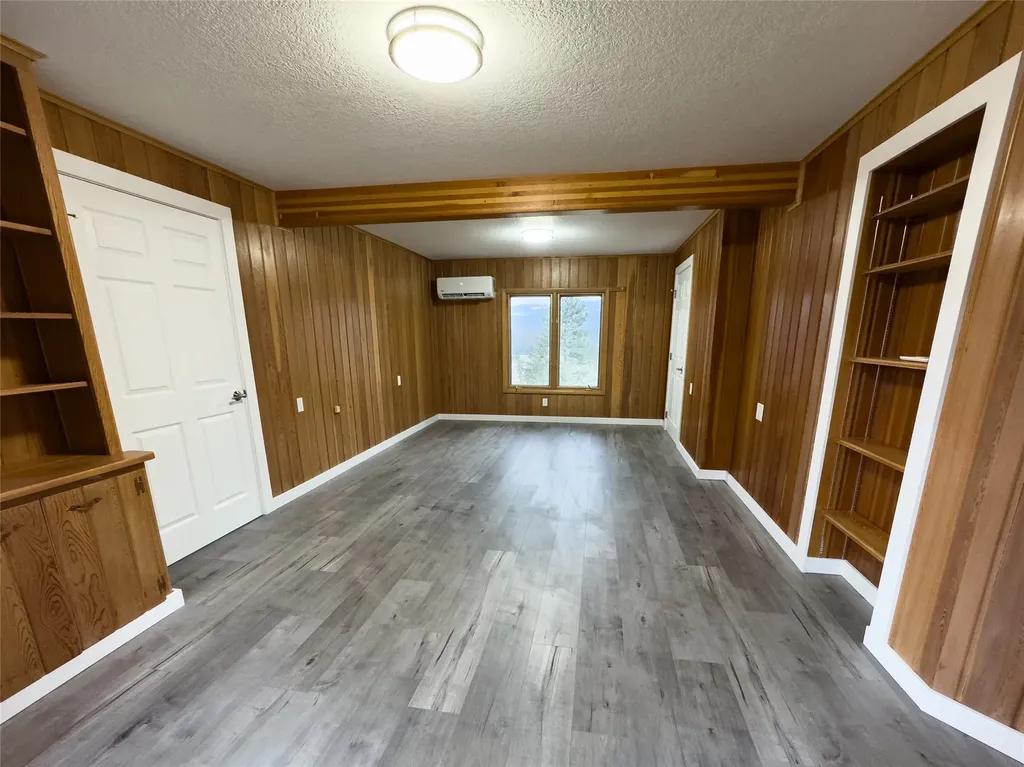 1497 Kootenai River Road Libby MT 59923