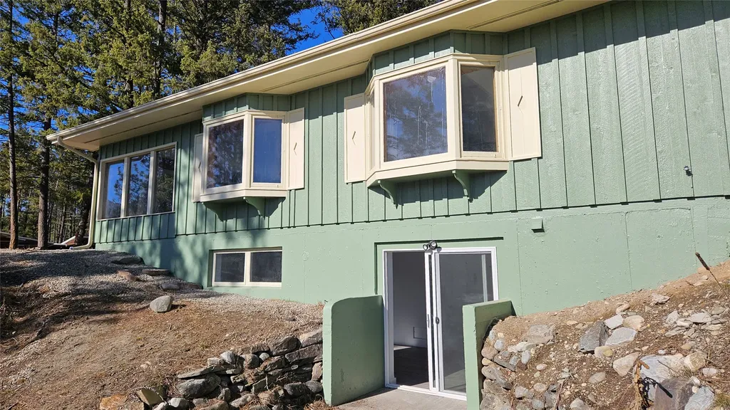 1497 Kootenai River Road Libby MT 59923