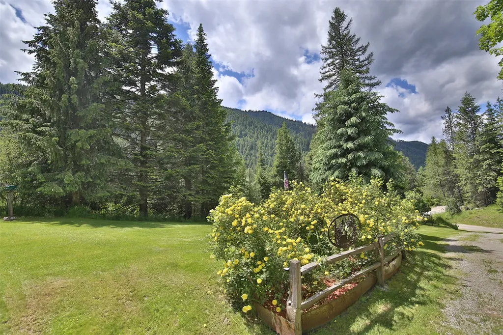 2 Starvation Lane Thompson Falls MT 59873