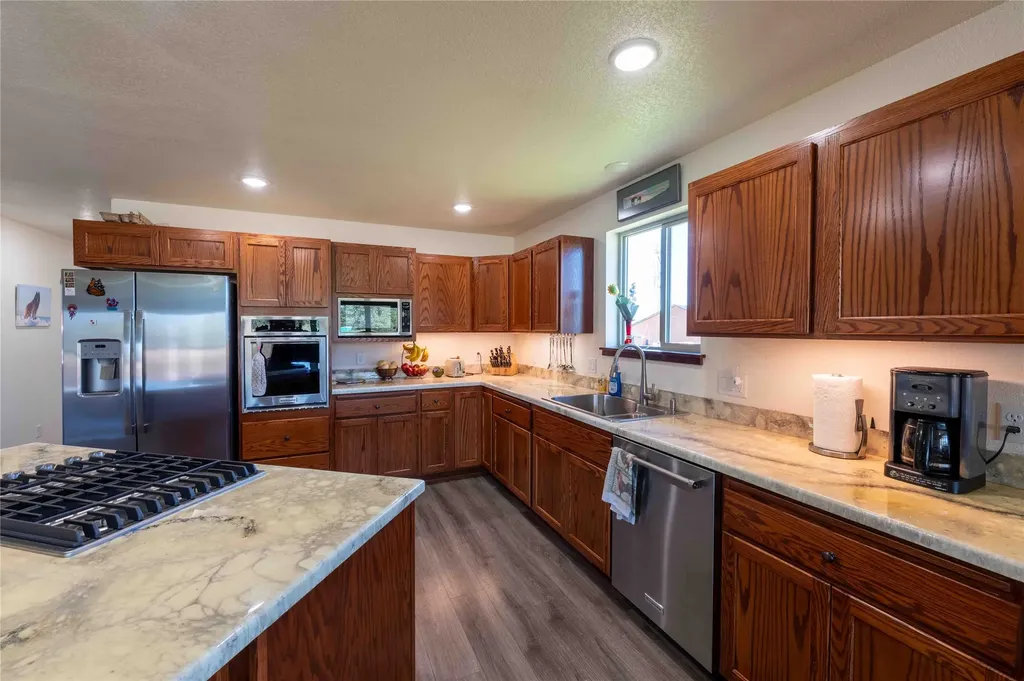 9 Fairway Court Plains MT 59859