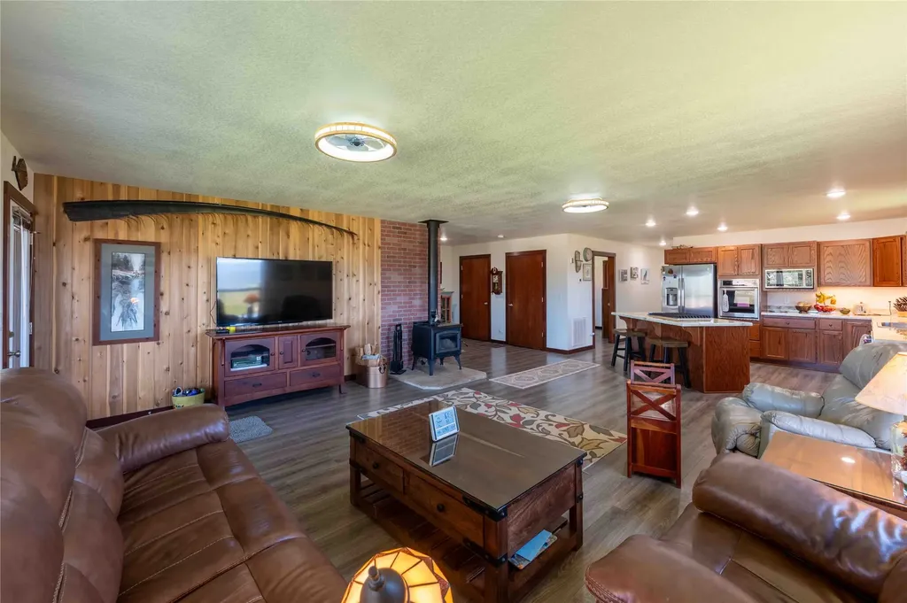 9 Fairway Court Plains MT 59859