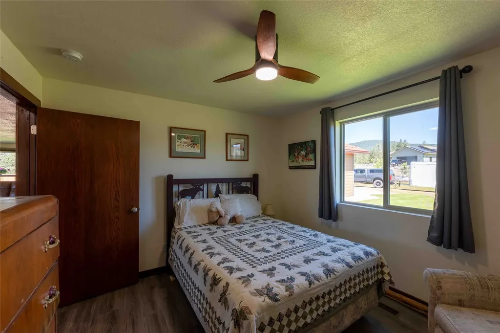 9 Fairway Court Plains MT 59859