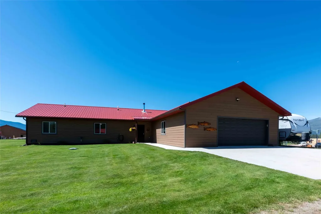 9 Fairway Court Plains MT 59859