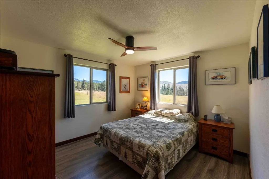 9 Fairway Court Plains MT 59859