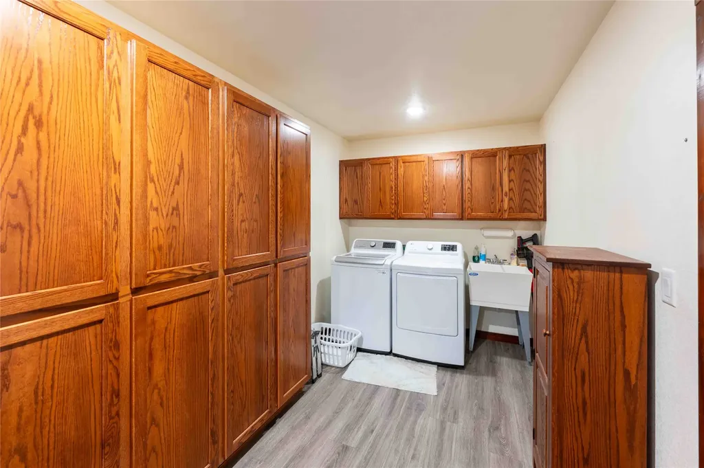 9 Fairway Court Plains MT 59859