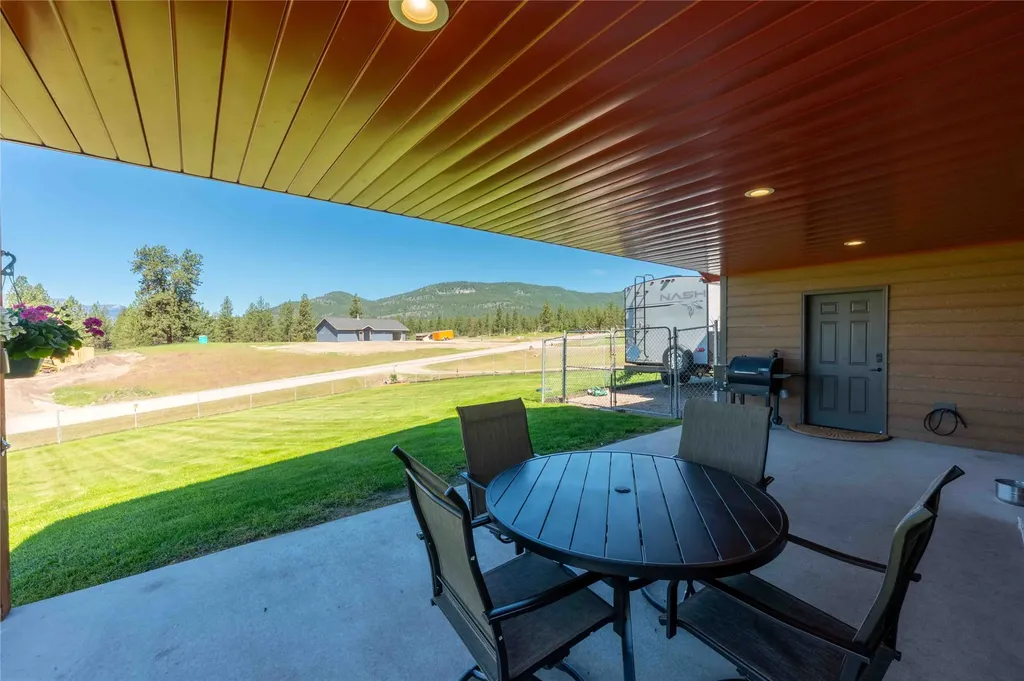 9 Fairway Court Plains MT 59859