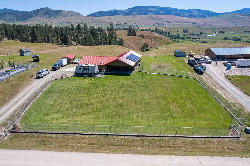 9 Fairway Court Plains MT 59859