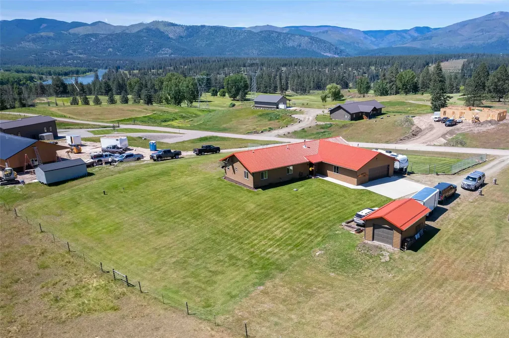 9 Fairway Court Plains MT 59859