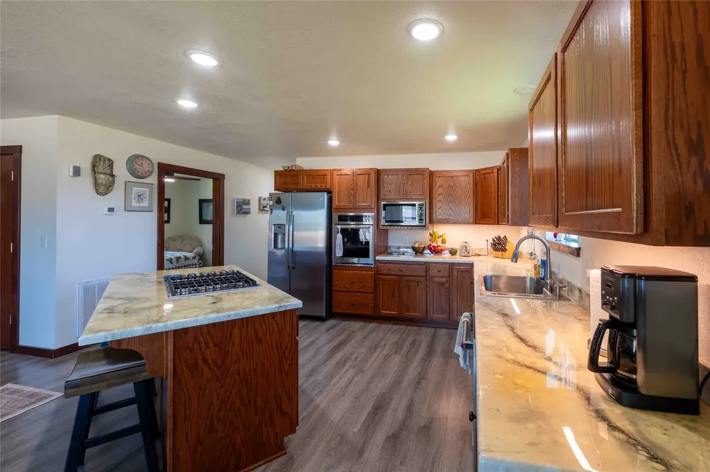 9 Fairway Court Plains MT 59859
