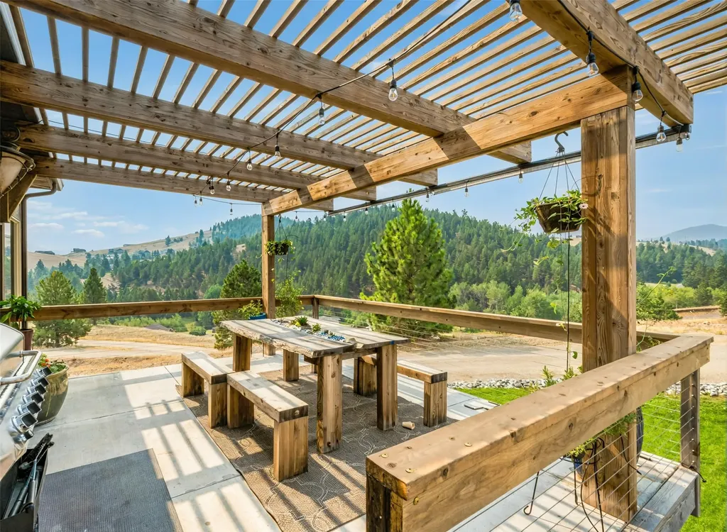 162 Jackson Creek Road Clancy MT 59634