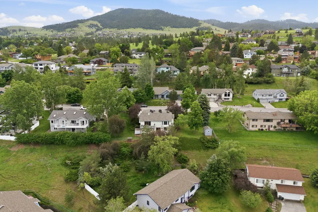 916 Simons Drive Missoula MT 59803