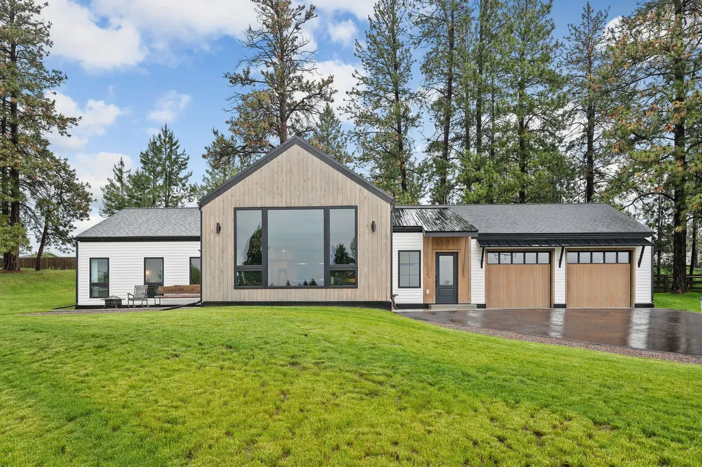 1924 Rapids Avenue Columbia Falls MT 59912