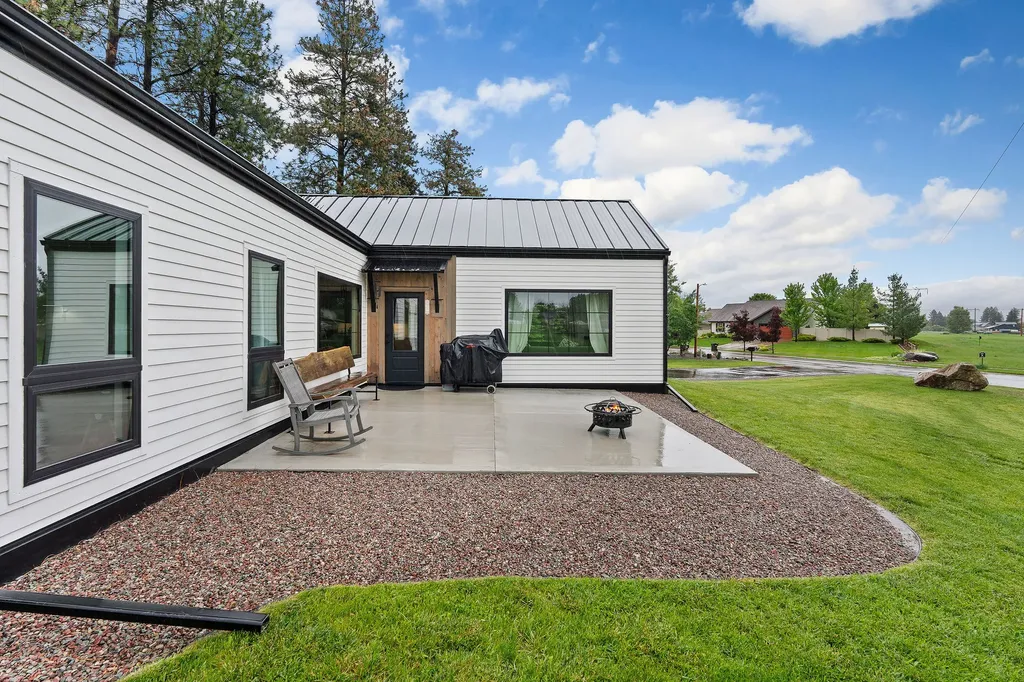1924 Rapids Avenue Columbia Falls MT 59912