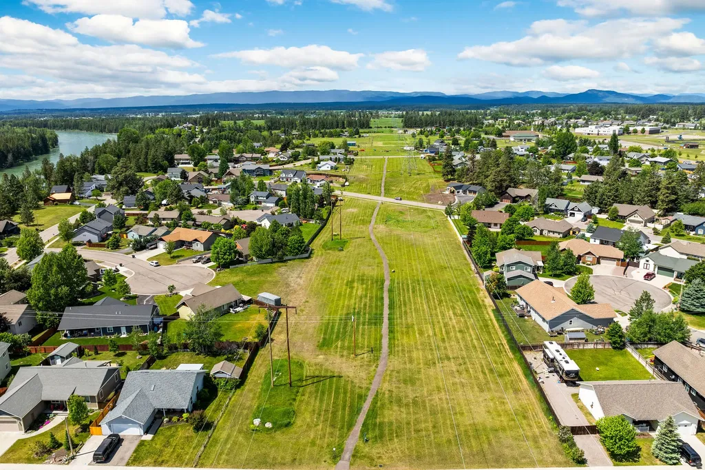 1924 Rapids Avenue Columbia Falls MT 59912