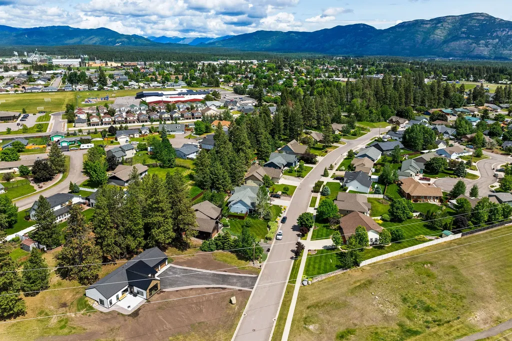 1924 Rapids Avenue Columbia Falls MT 59912
