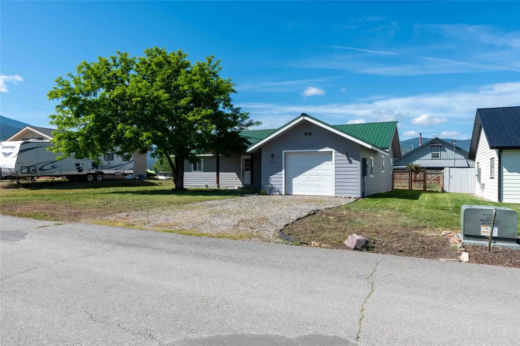 325 E Lynch Street Plains MT 59859