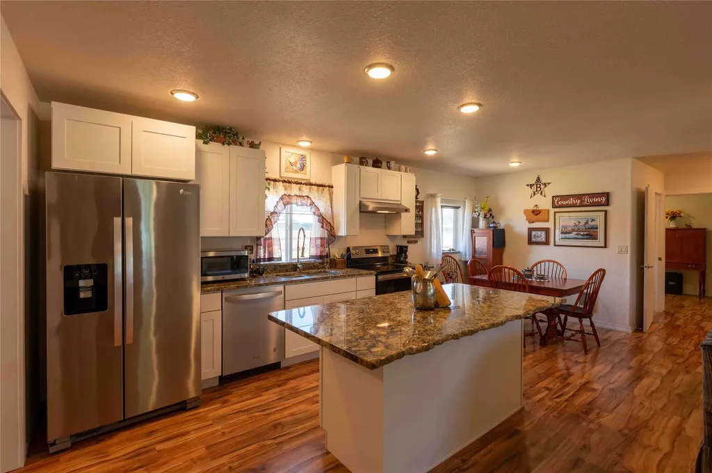 325 E Lynch Street Plains MT 59859