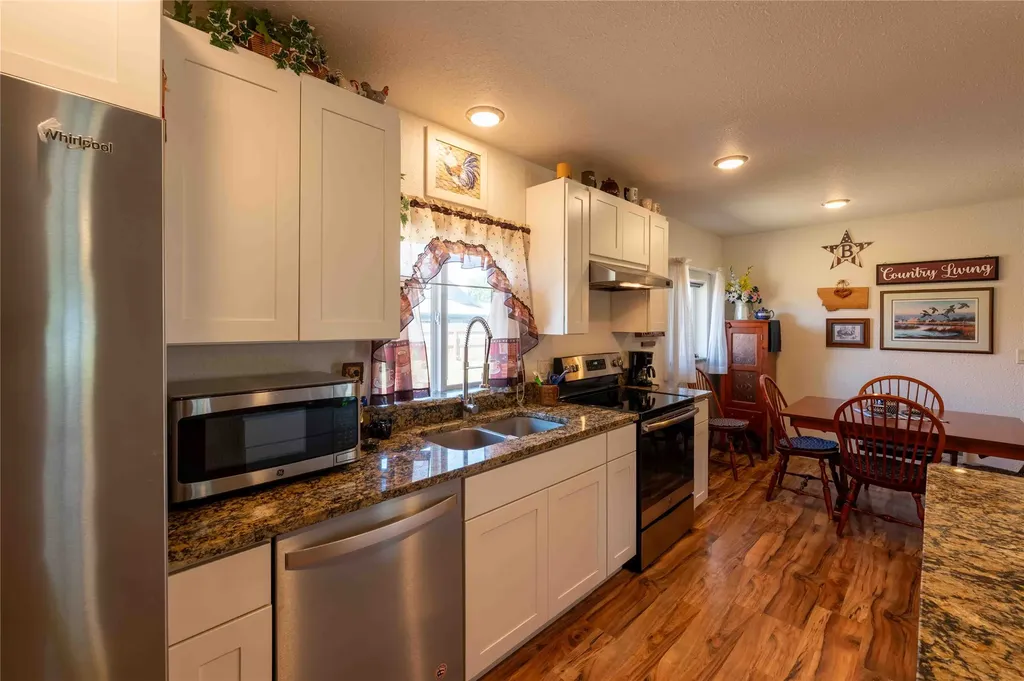 325 E Lynch Street Plains MT 59859