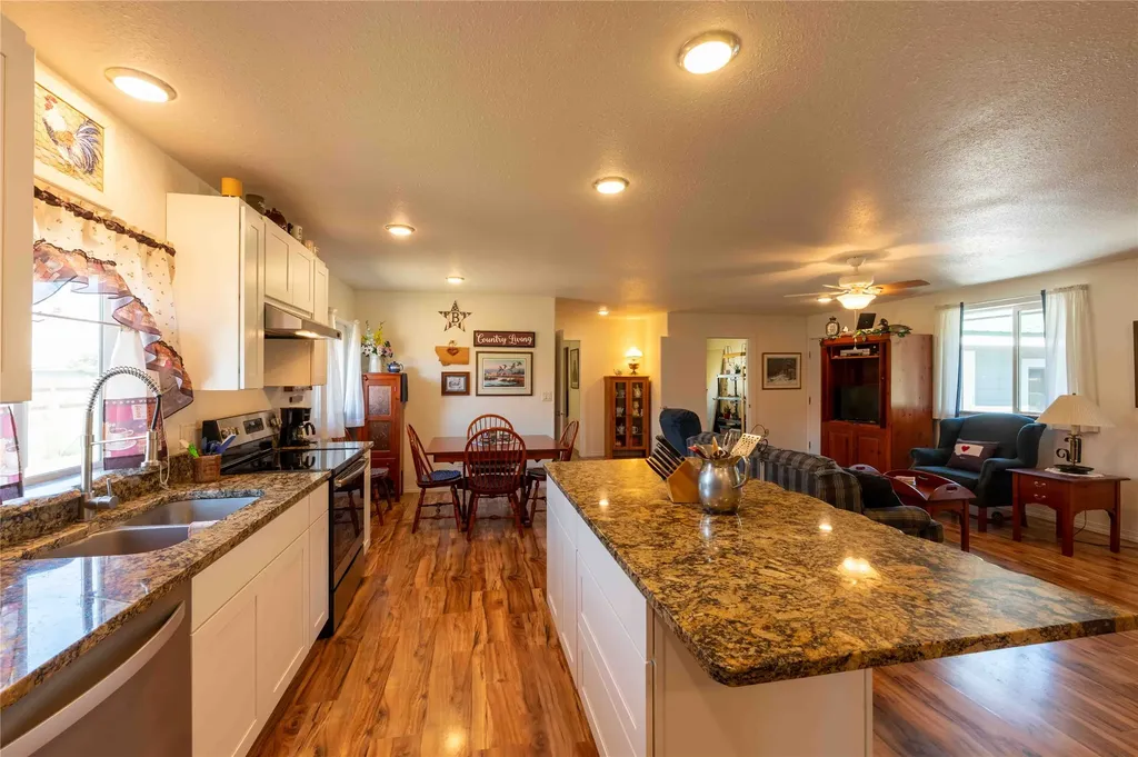 325 E Lynch Street Plains MT 59859