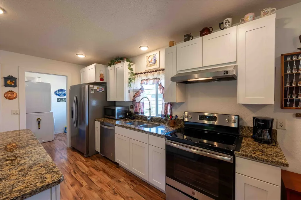 325 E Lynch Street Plains MT 59859