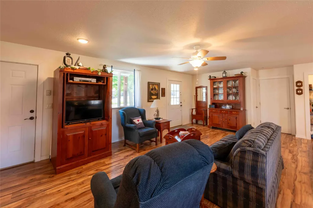 325 E Lynch Street Plains MT 59859