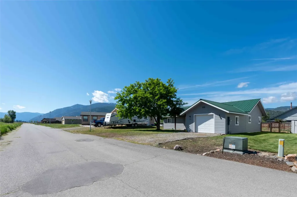 325 E Lynch Street Plains MT 59859