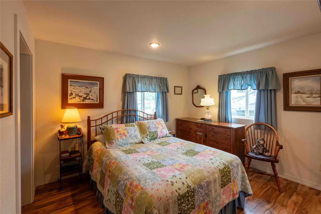325 E Lynch Street Plains MT 59859