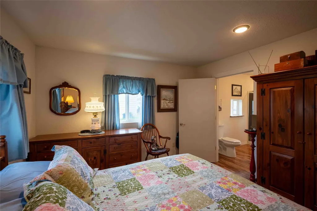 325 E Lynch Street Plains MT 59859