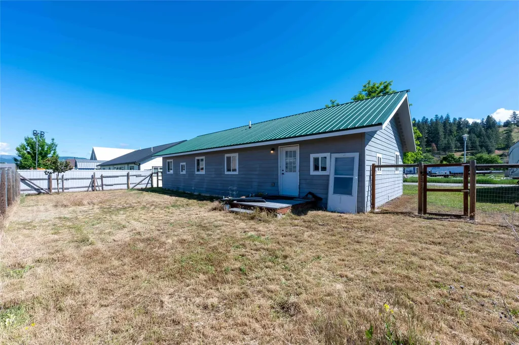 325 E Lynch Street Plains MT 59859