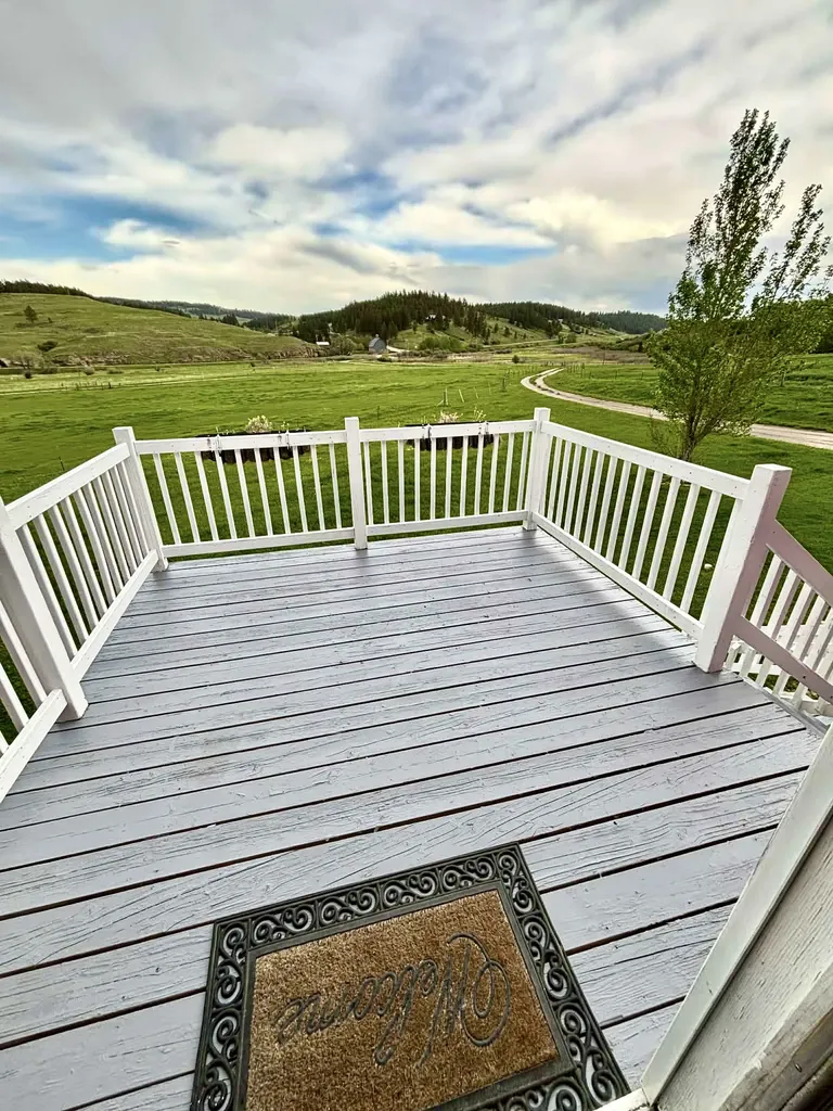 138 Railroad Lane Lewistown MT 59457
