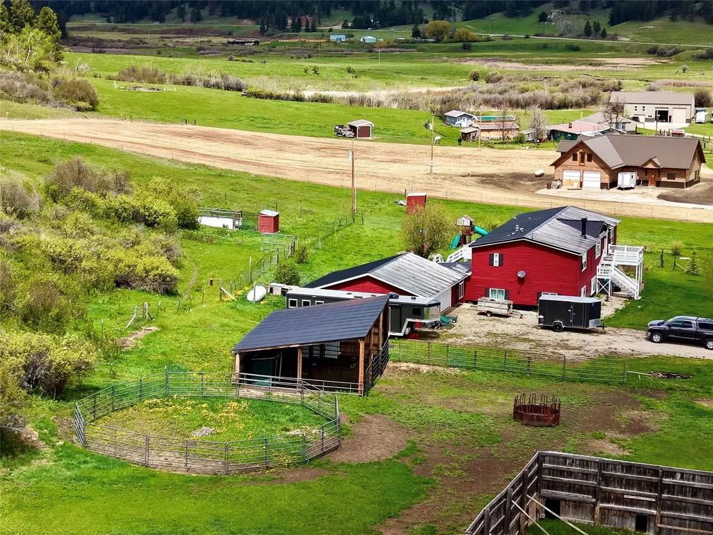 138 Railroad Lane Lewistown MT 59457