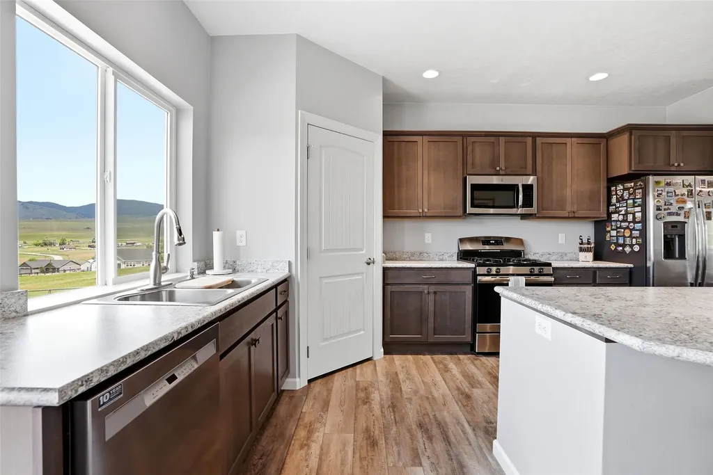5705 Heavens Way Florence MT 59833