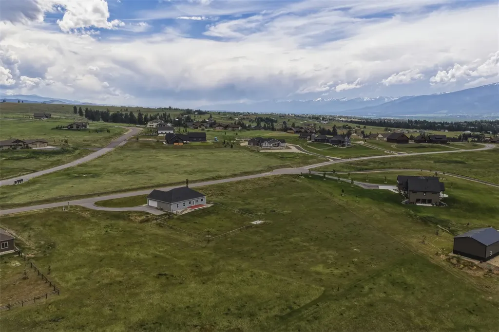 5705 Heavens Way Florence MT 59833