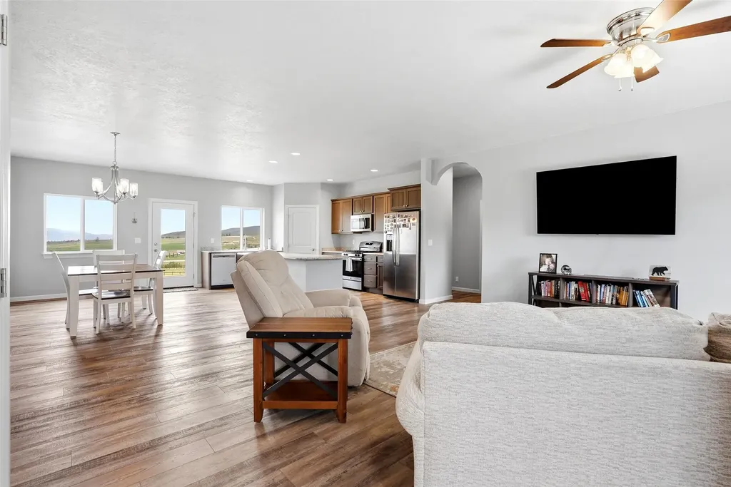 5705 Heavens Way Florence MT 59833