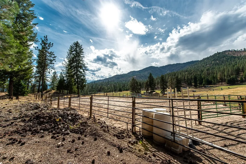 814 Quartz Road Superior MT 59872