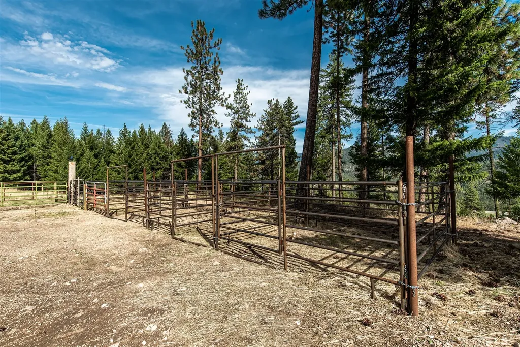814 Quartz Road Superior MT 59872