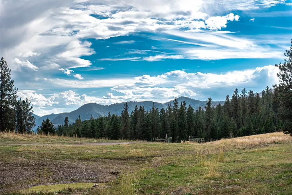 814 Quartz Road Superior MT 59872